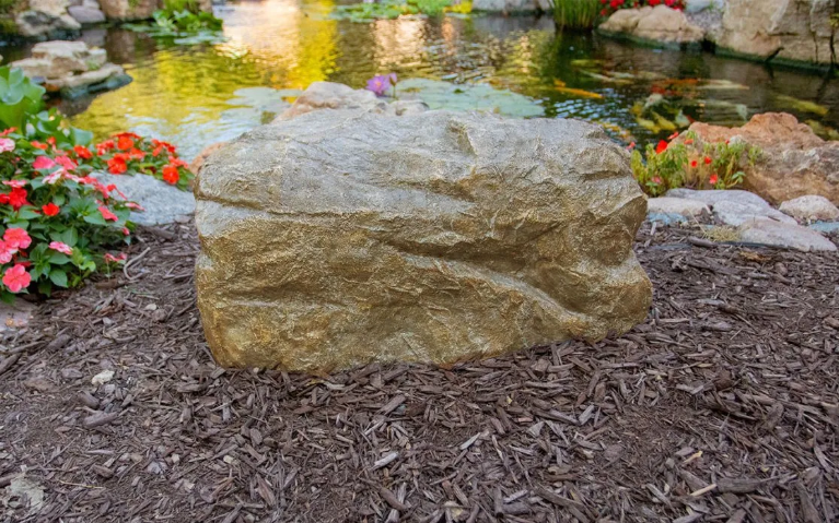Faux Rock Cover - 30" L x 18" W (76 x 46 cm)