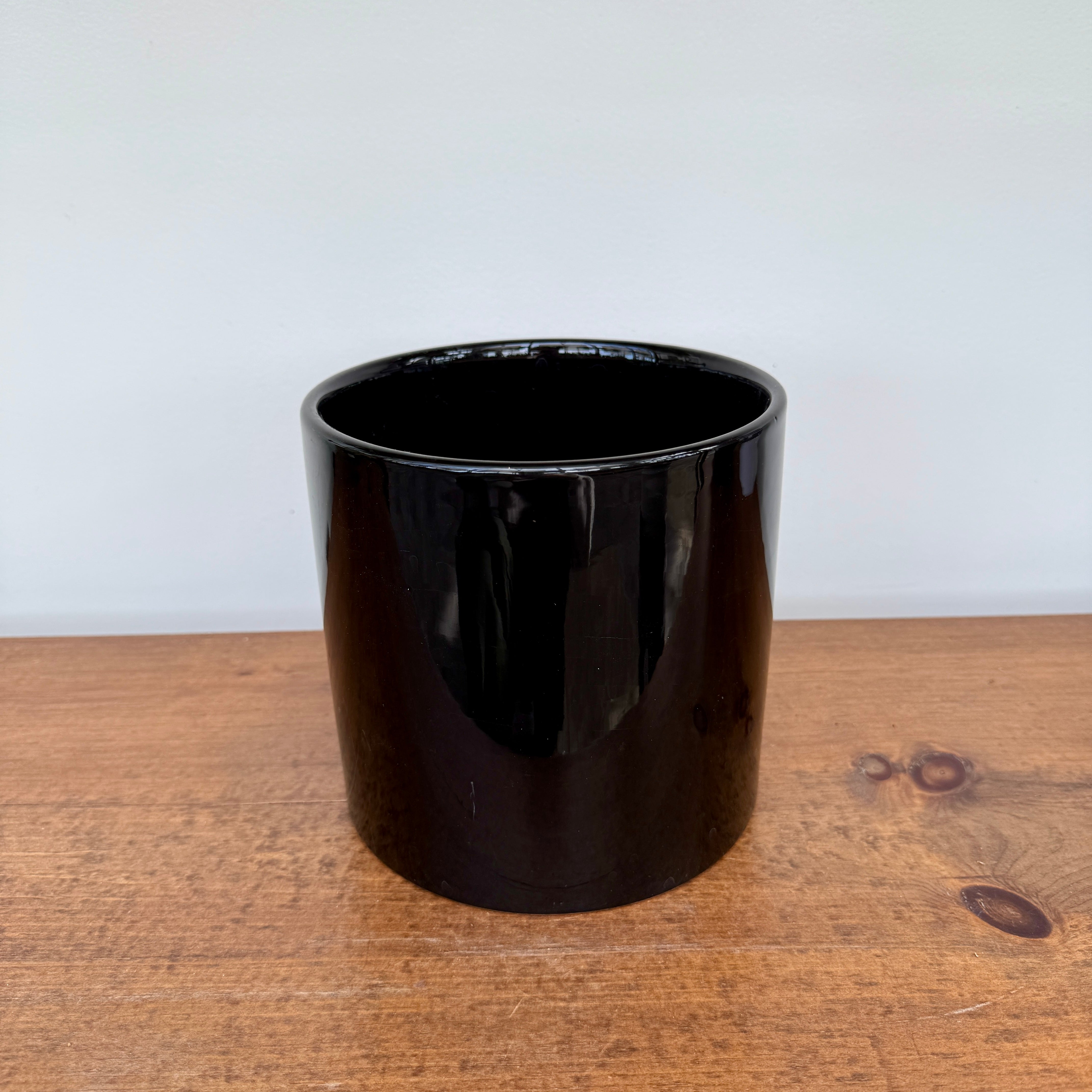 Cercle Pot - 6.5" x 6.25" - Black