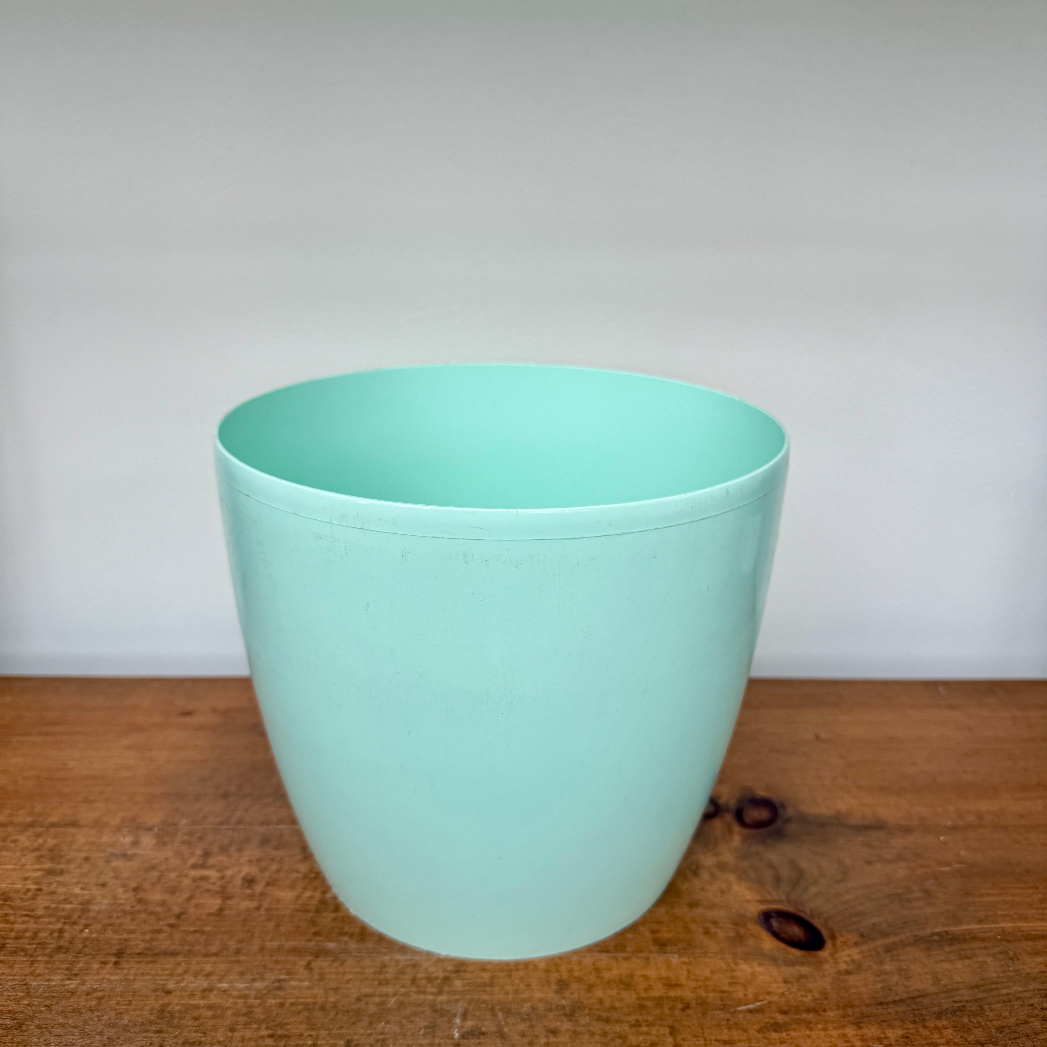 Madeira Luxy Pastel Pot - 8.5" - Aquamarine